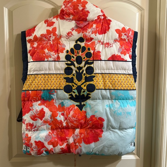 Free People Movement Bubble Printed Puffer Vest Size Medium NWT - Picture 4 of 6